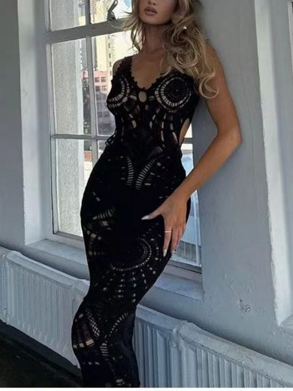 Beach Hollow V-neck Slim Sexy Midi Dress - Image 5