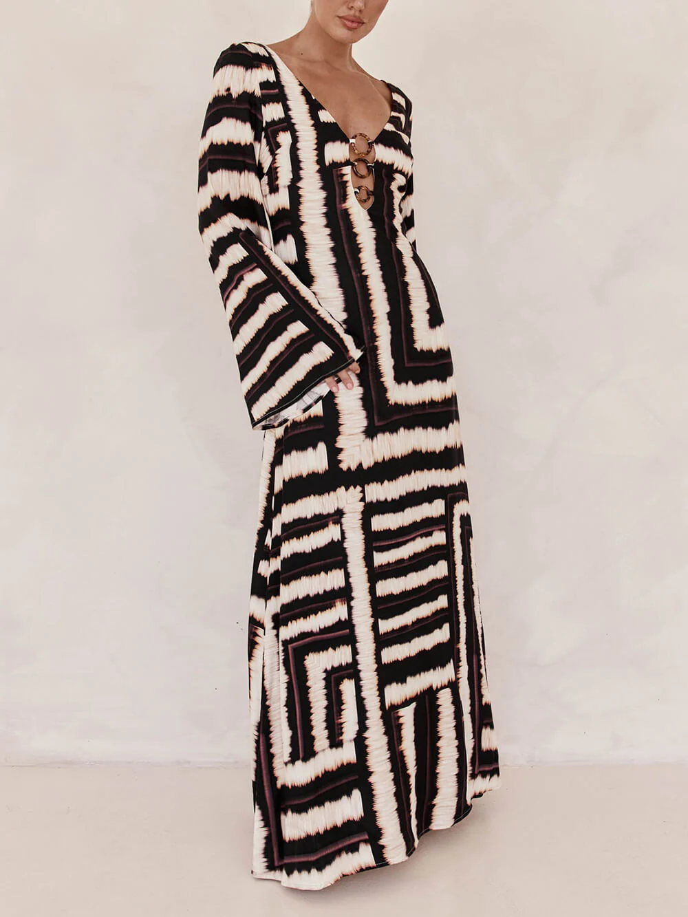 Flattering V-Neckline Unique Printed V Tie Ring Maxi Dress