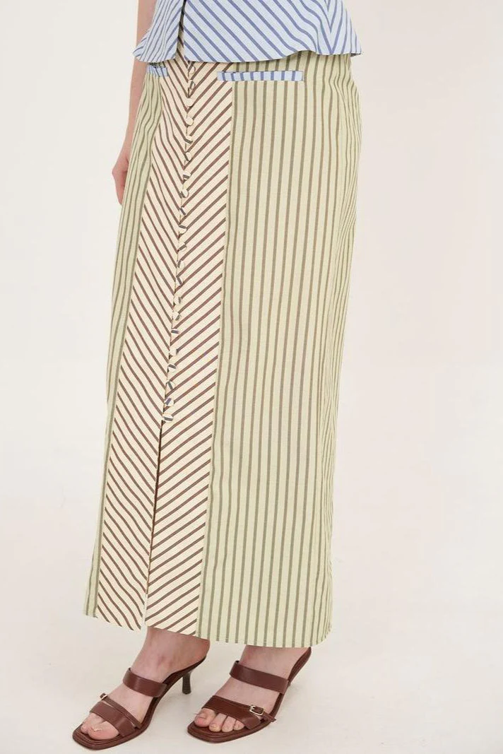 Cadre Élégant Skirt Set - Image 5