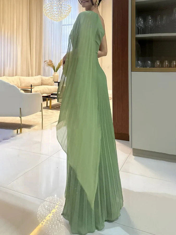 Elegant Flowing Pleated Off-the-Shoulder Maxi Dress - Image 4