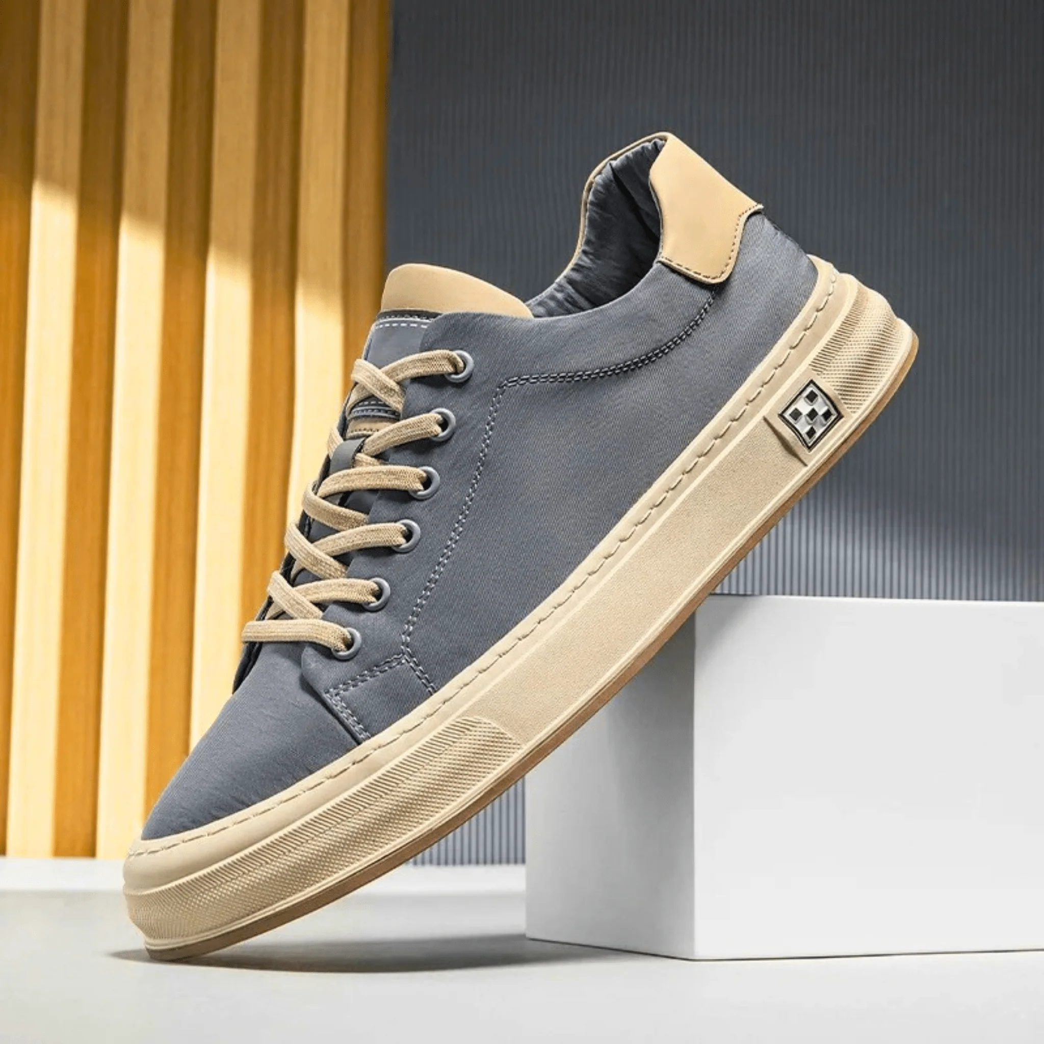 EMERSON TRAINER