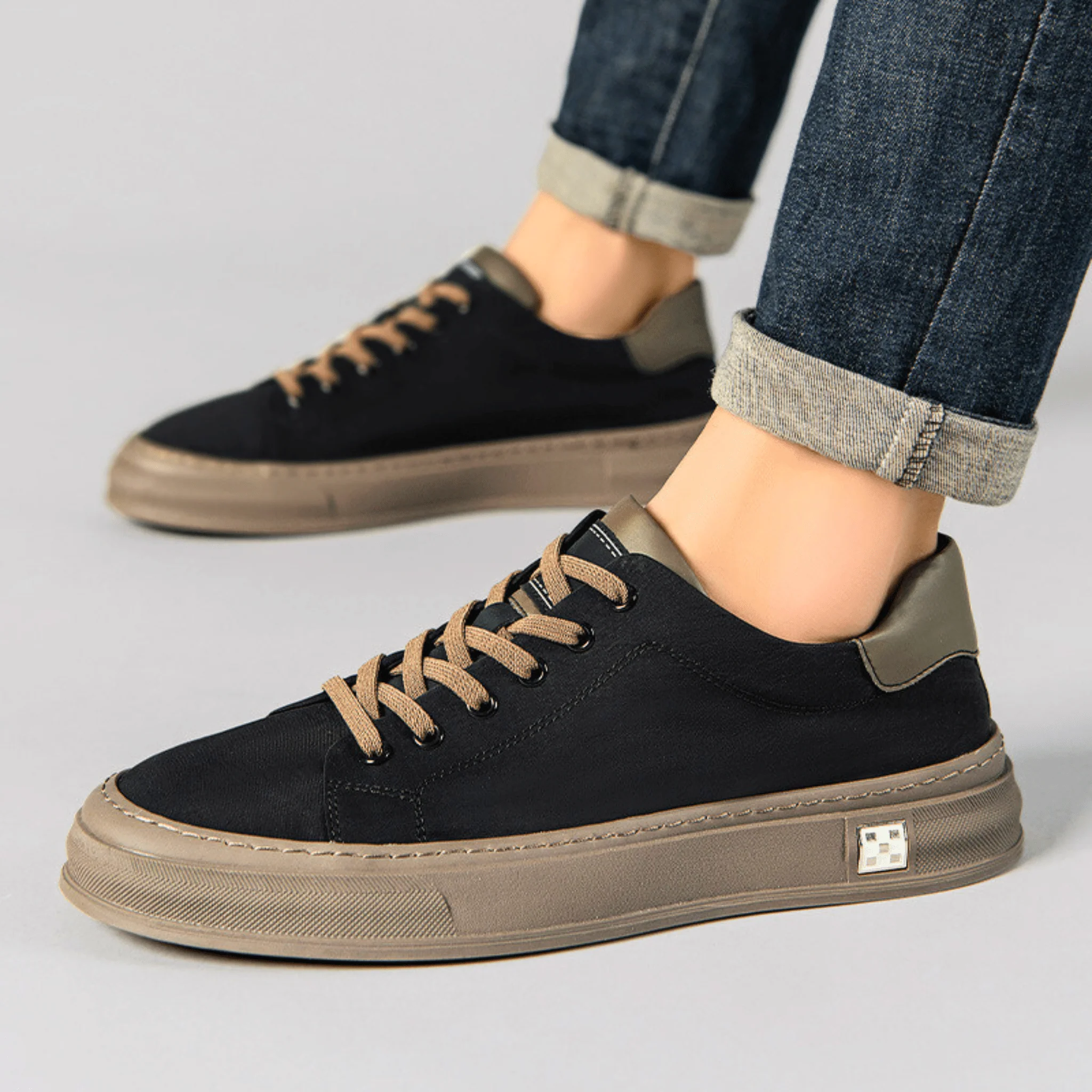 EMERSON TRAINER - Image 11