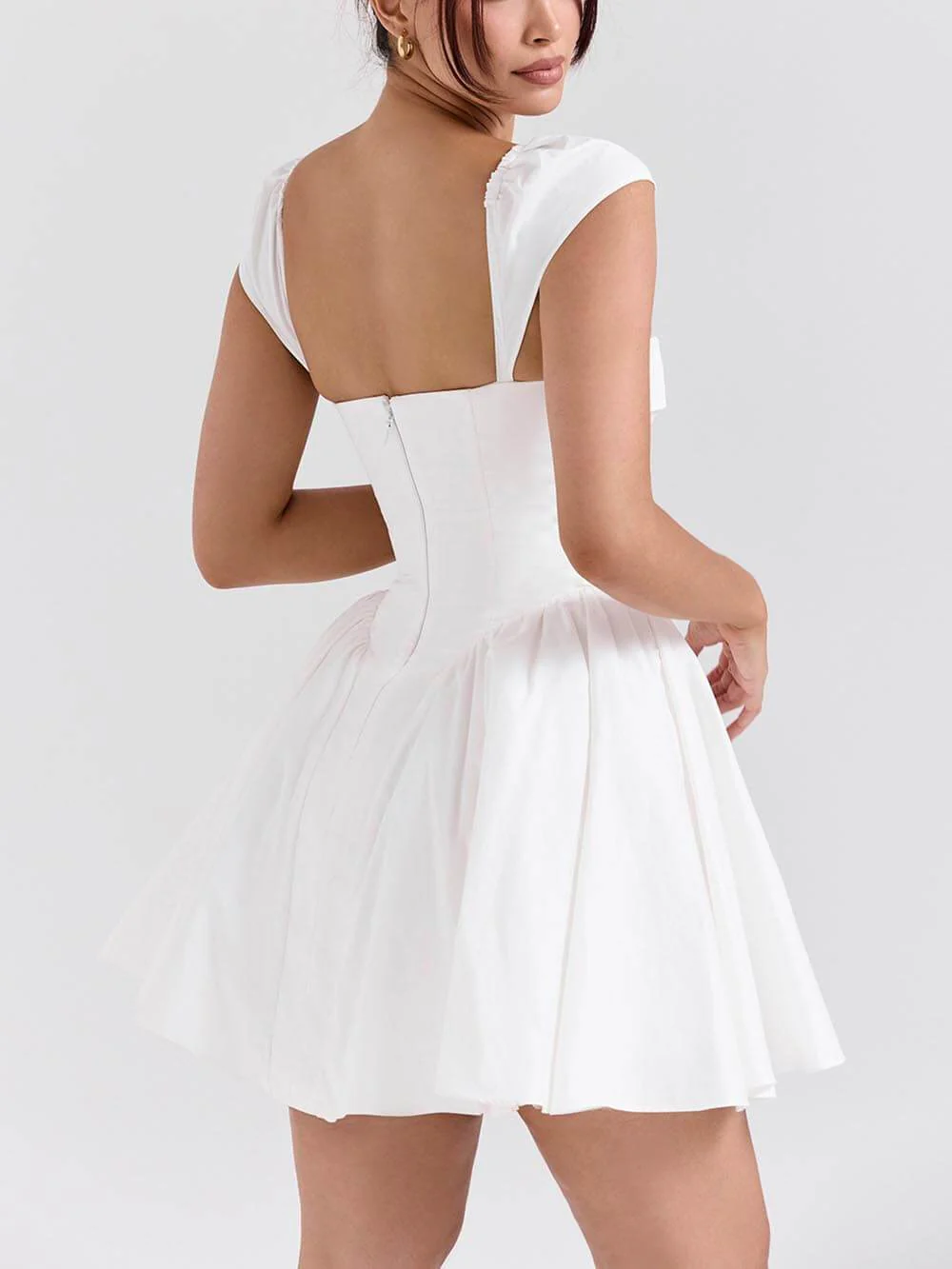 Exquisite V-Neck Pleated Waist Mini Dress - Image 4