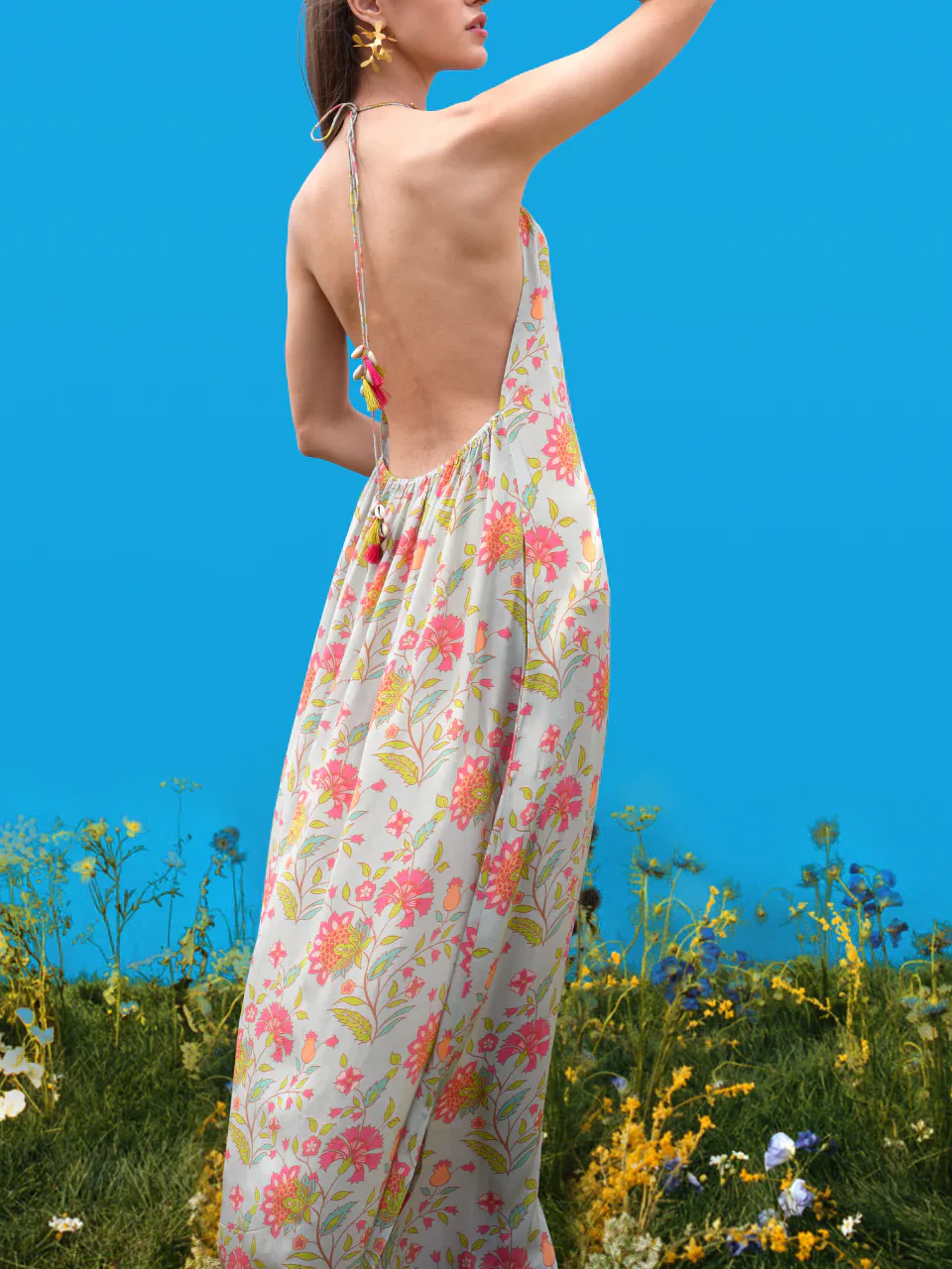 Halter-Back Hand-Drawn Prints Maxi Dress - Image 3