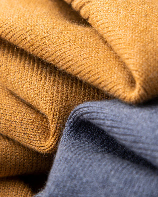 HUXFORD CASHMERE V-NECK - Image 10
