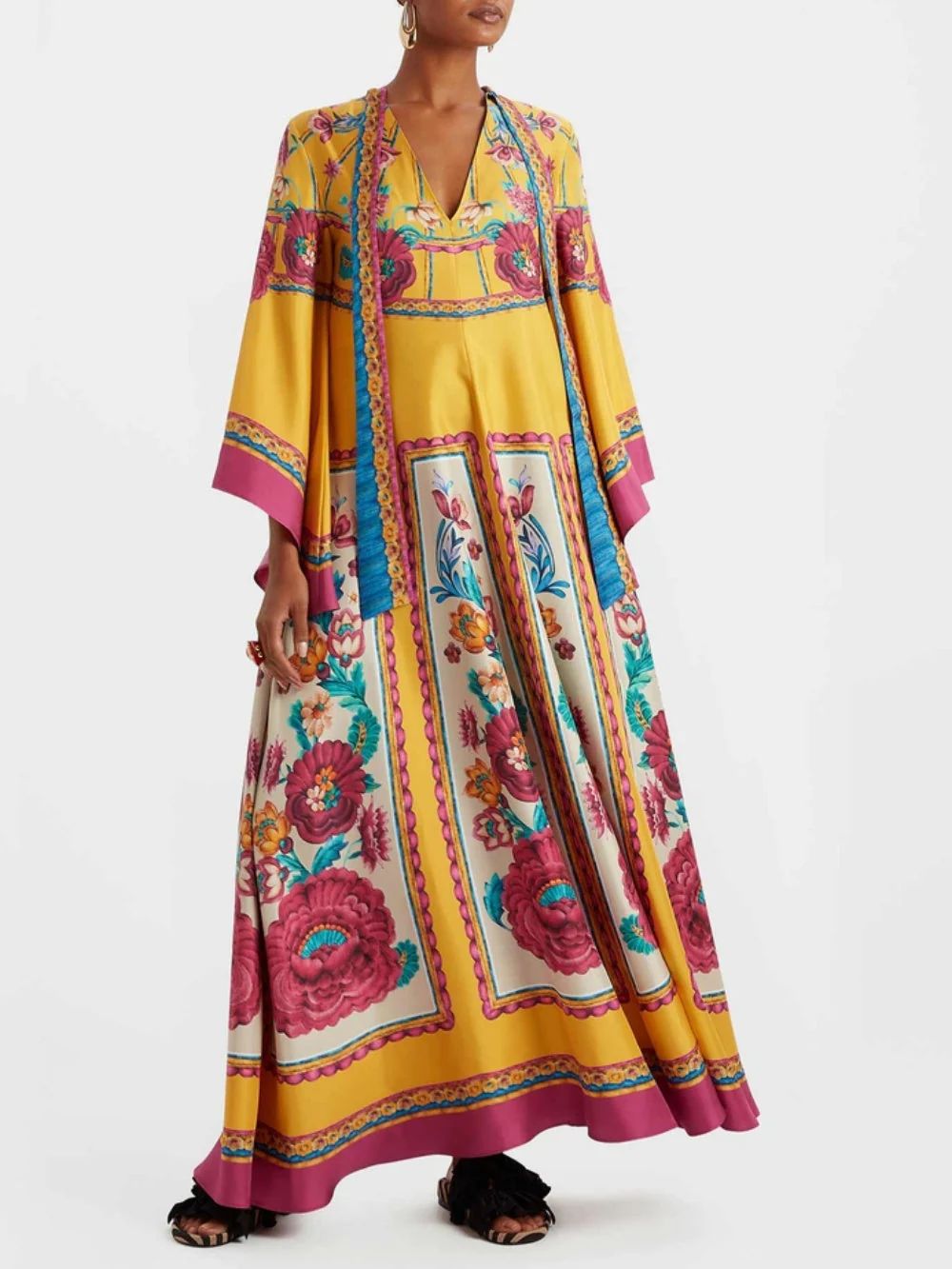 Long Flowing Casual and Fashionable Maxi Dress - Image 2