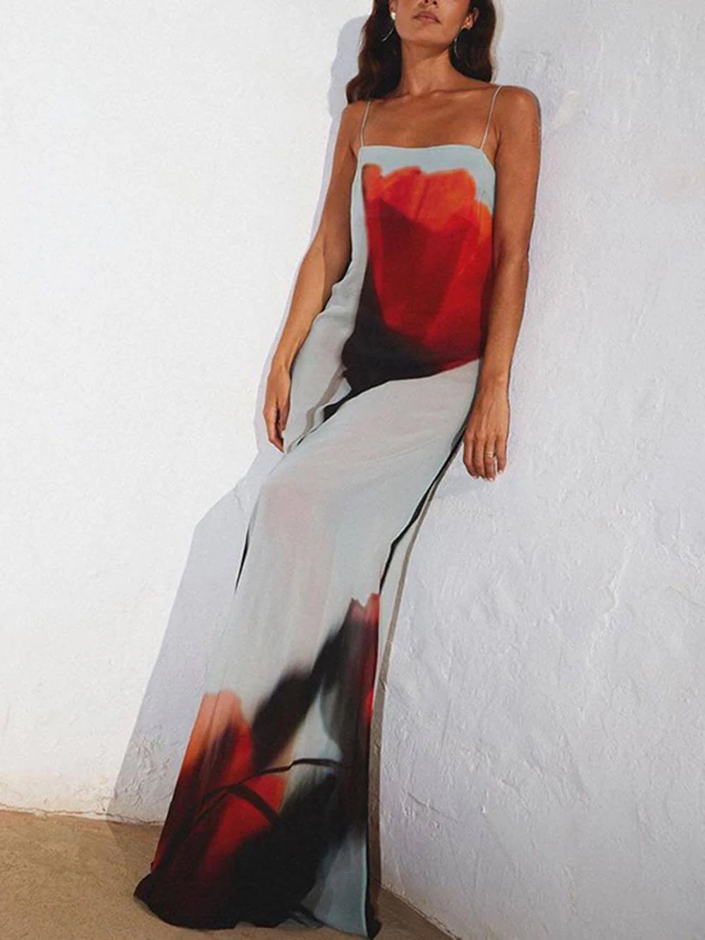 Abstract Tulip Print Vacation Slip H-Line Maxi Dress - Image 4